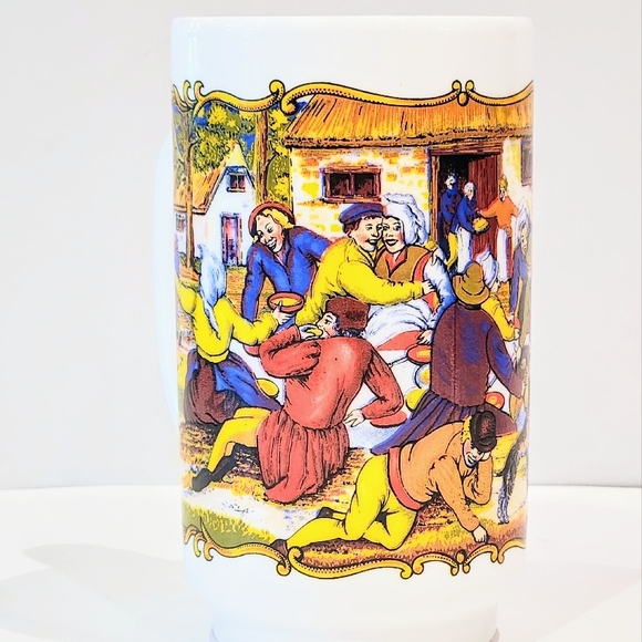 Arcopal France 2 milk glass Mugs - Picture 7 of 15